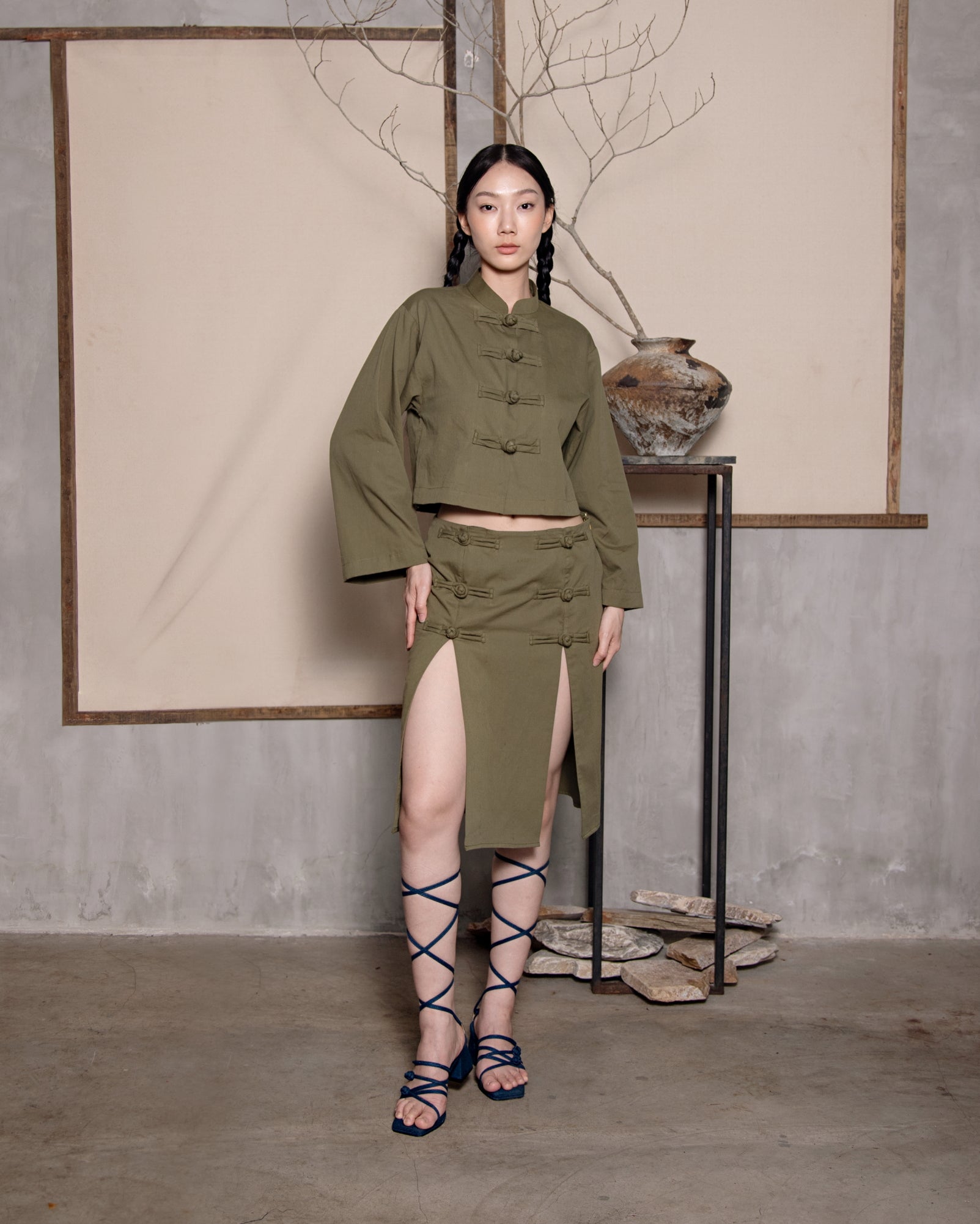 Chang Tang Krop / Slit Skirt Pankou Depan (Army Green)