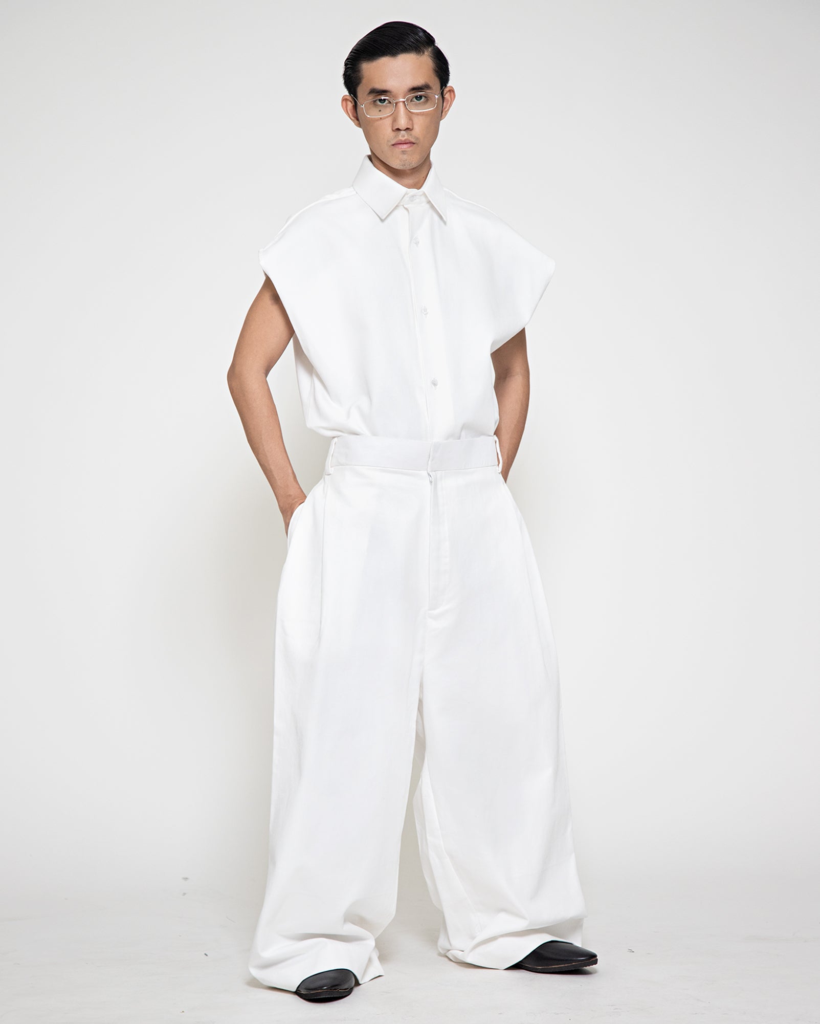 Ves Kemeja (White Cotton Twill) / Ramlee Pants (White) – BEHATI