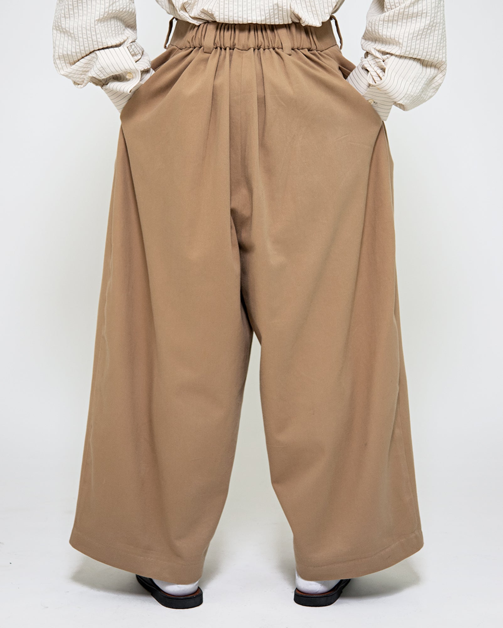 Kemeja Polo (Cream) / Ramlee Pants (Khaki)