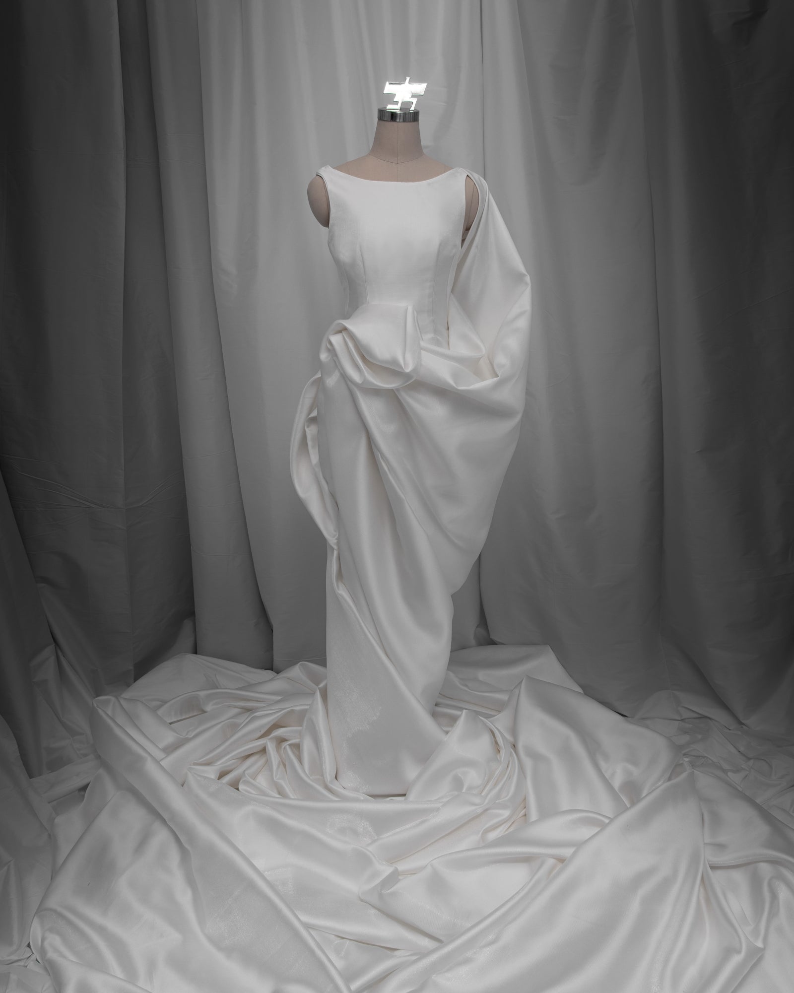 Saloma Selendang Gown