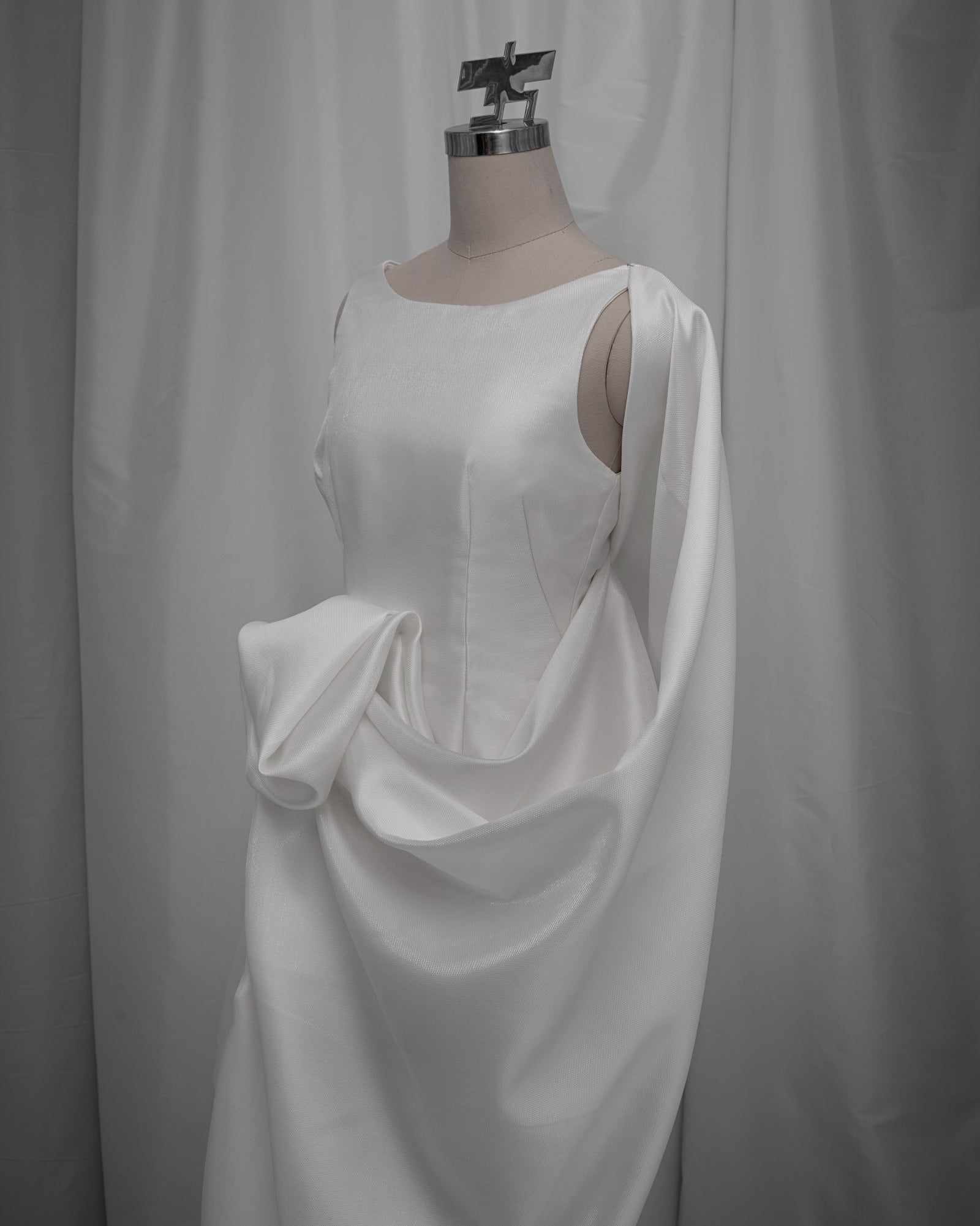 Saloma Selendang Gown