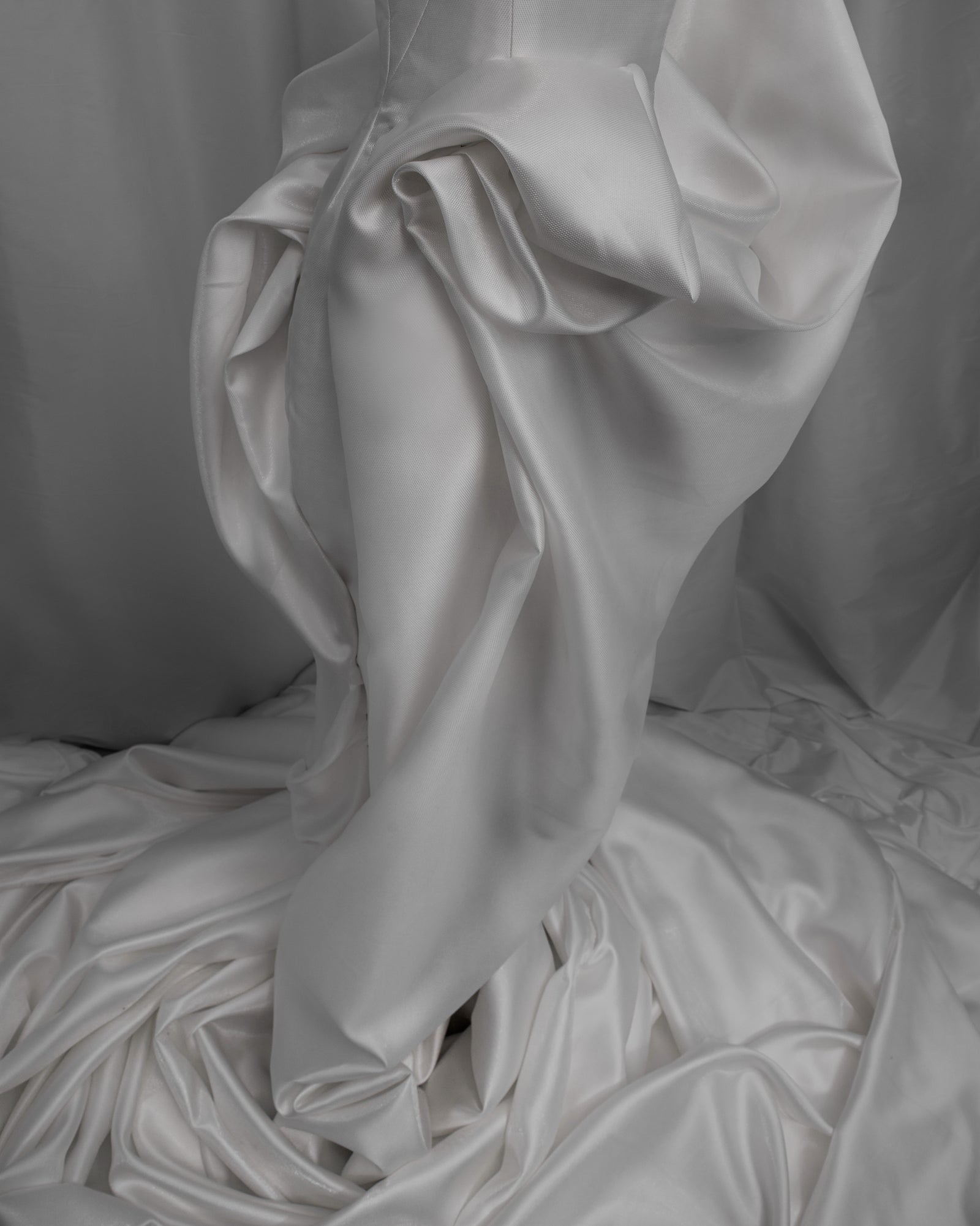 Saloma Selendang Gown