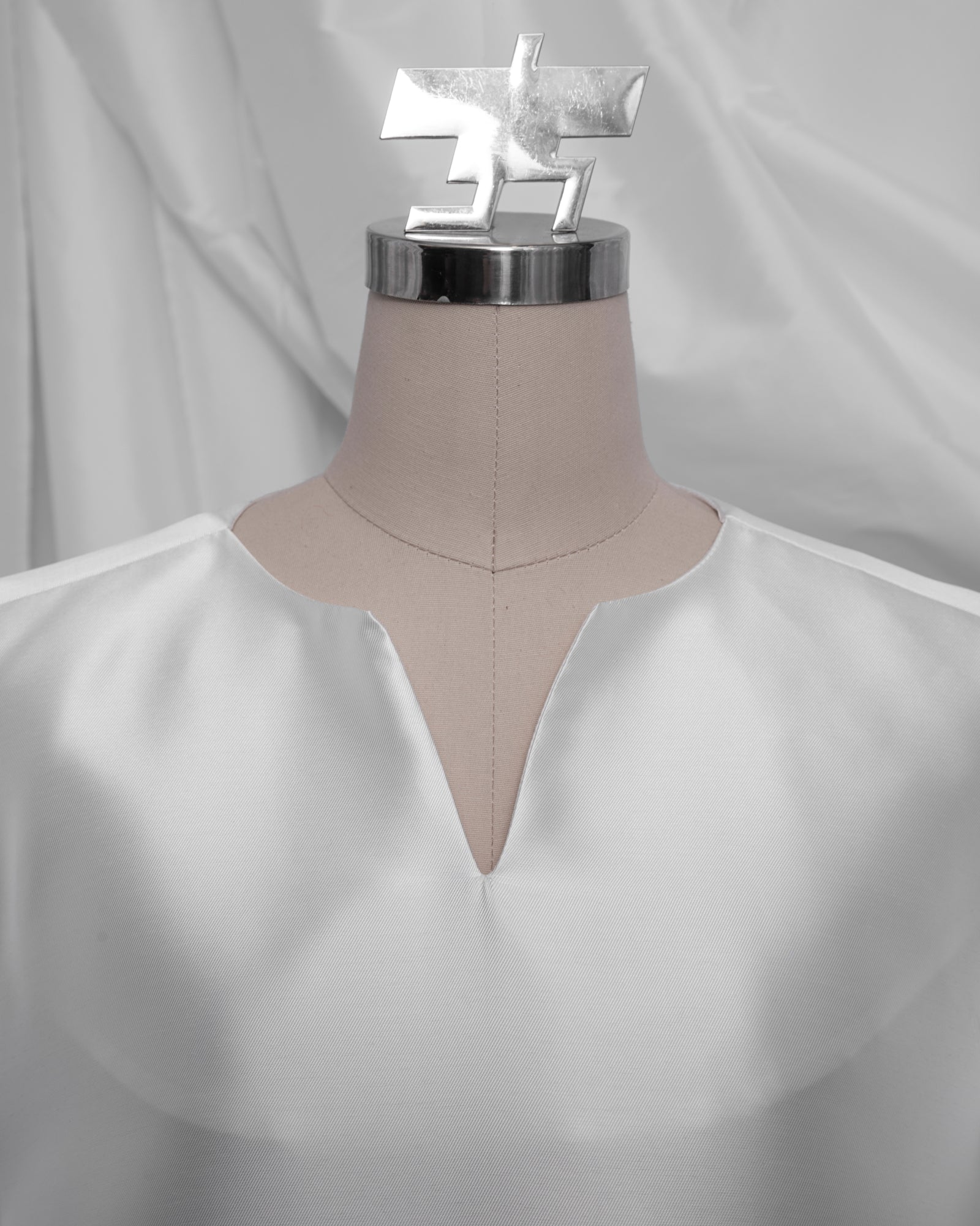 Abaya Amin (White)