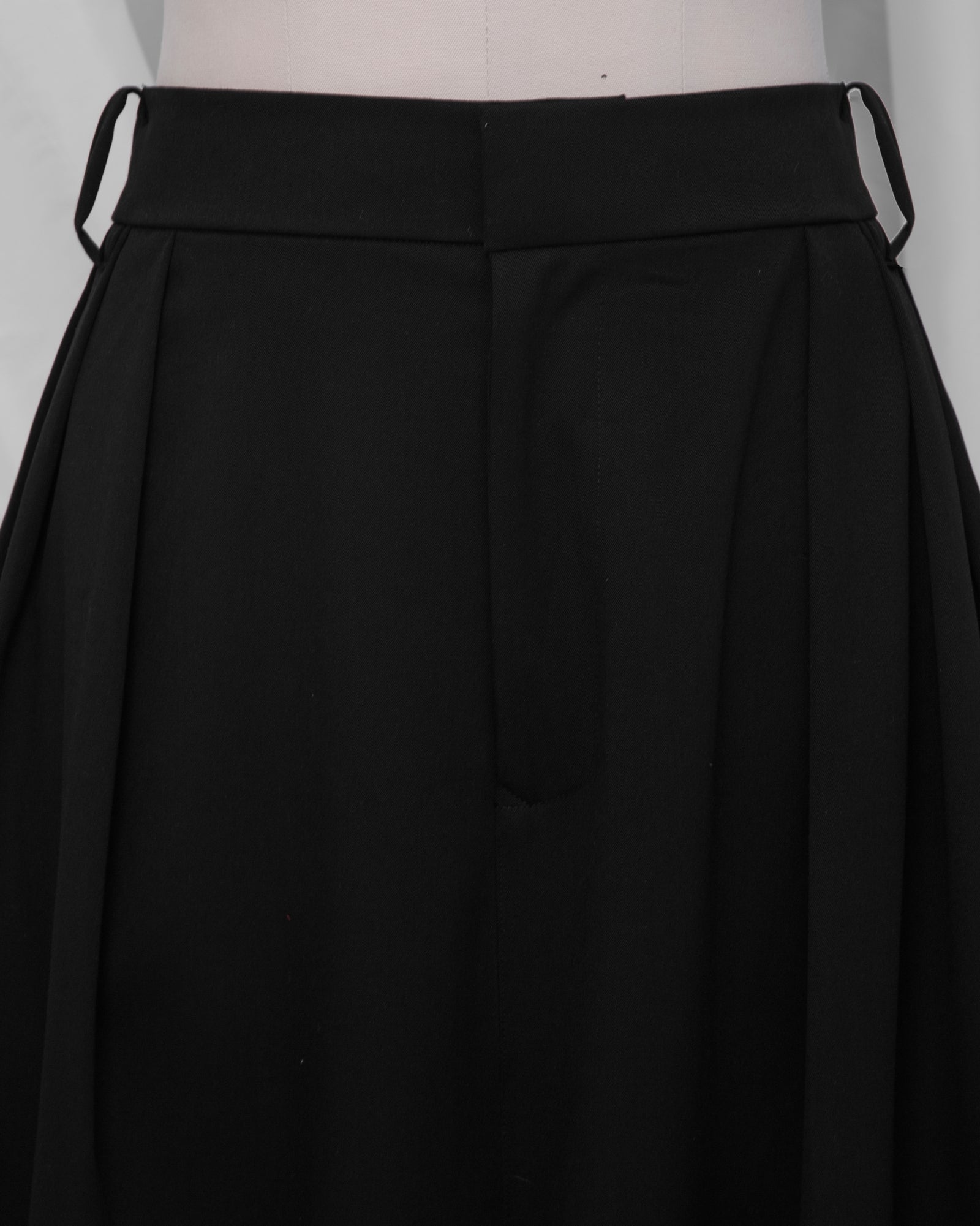 Kebaya Baba // Ramlee Pants (Black Suit)