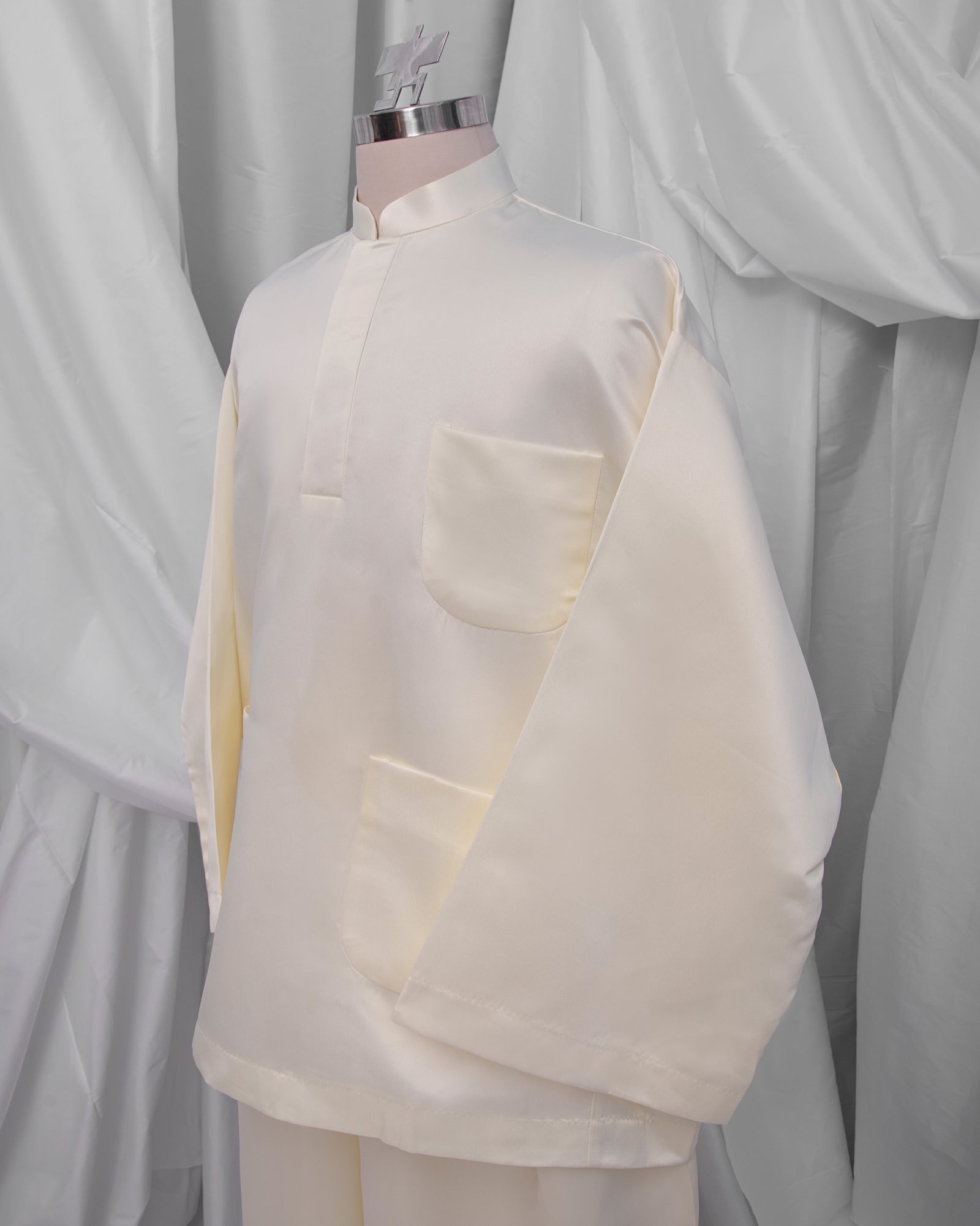 Baju Melayu Oversaiz Klasik (Cream White)
