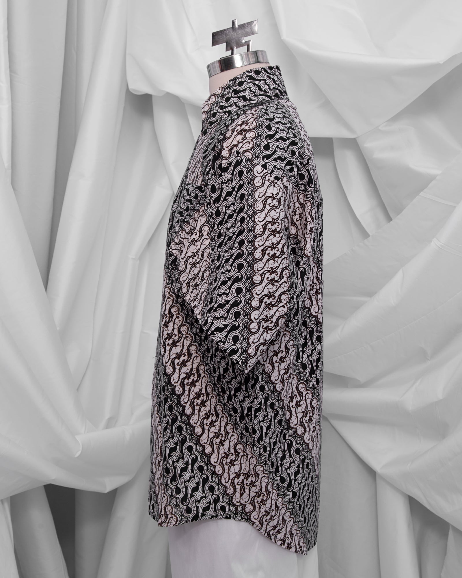 Mahkota Shirt (Batik)