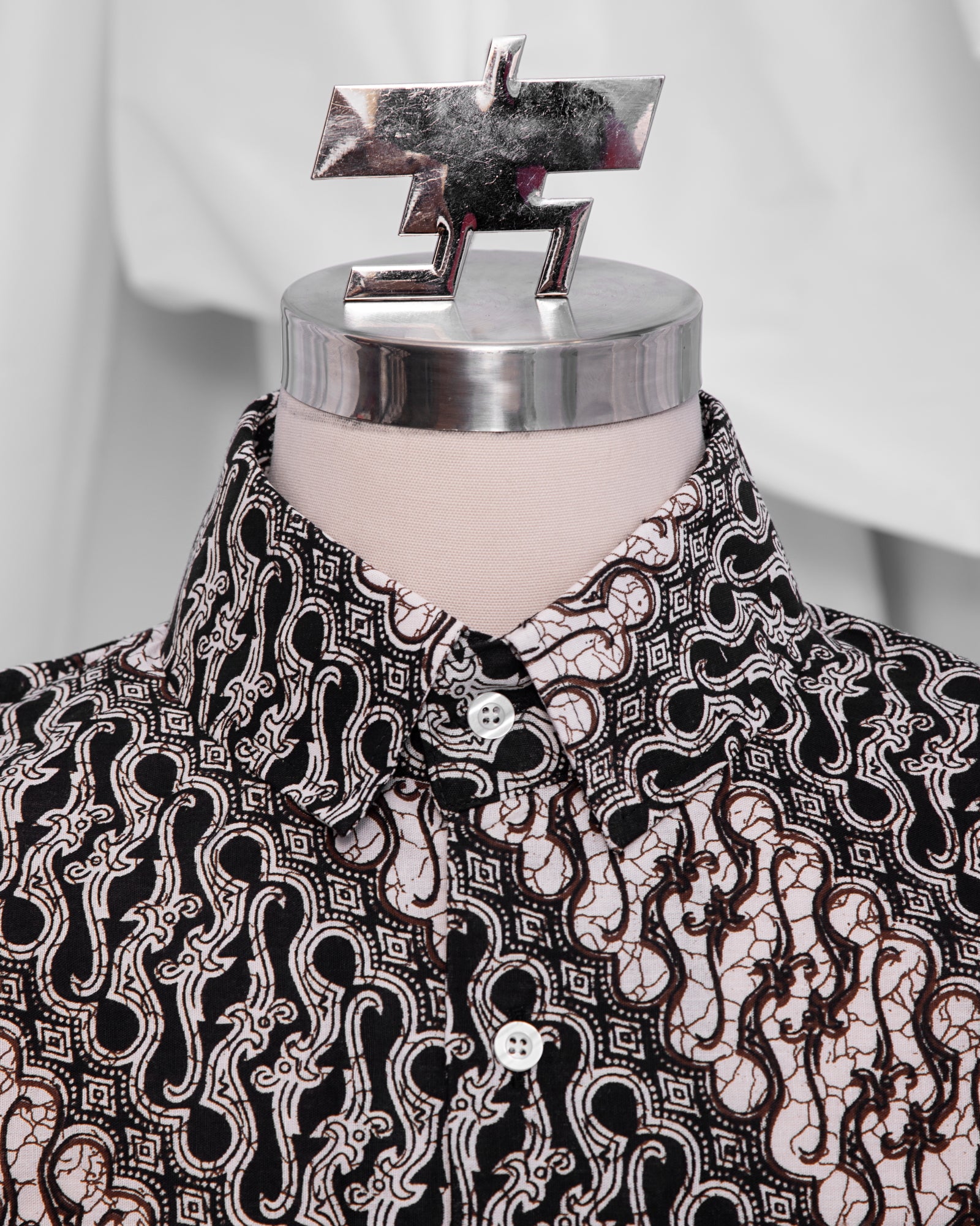 Mahkota Shirt (Batik)