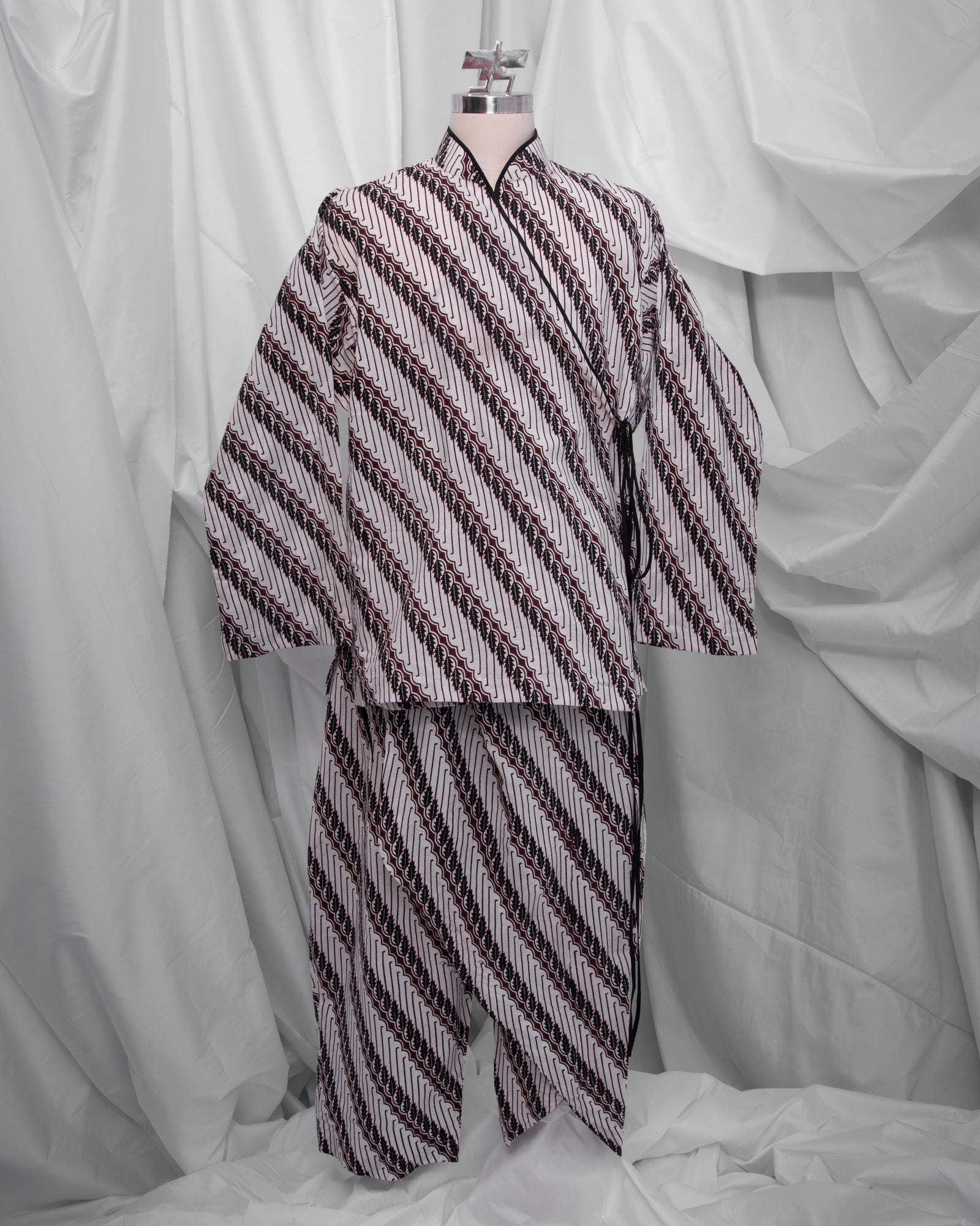 Baju Silang (Batik)