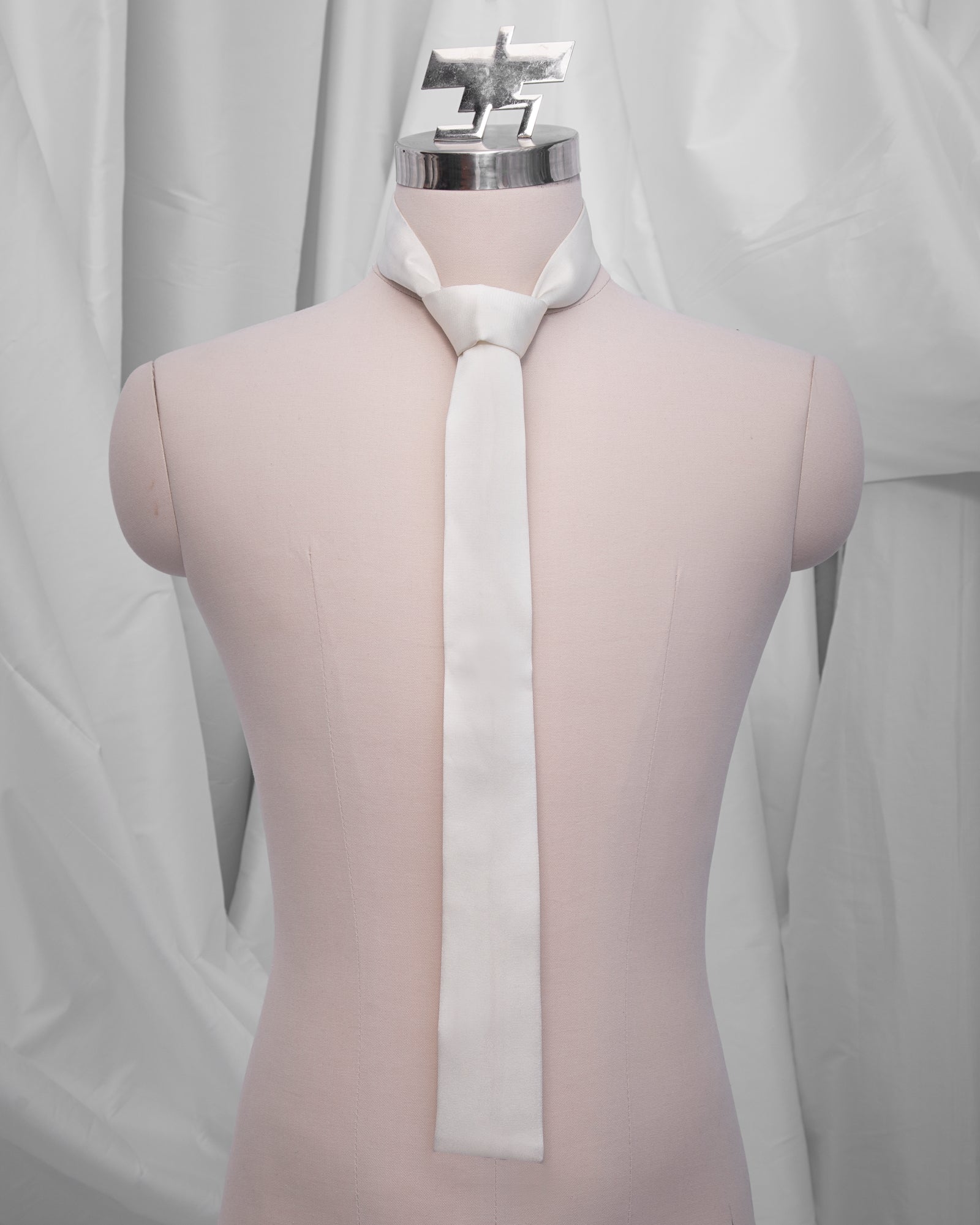 Tali Potong (White)