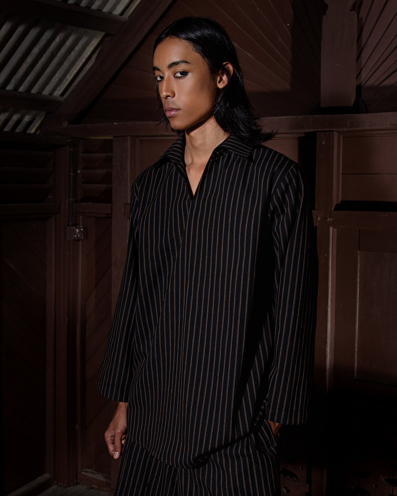 Baju Melayu Teluk Tanjung (Pinstripe Linen)
