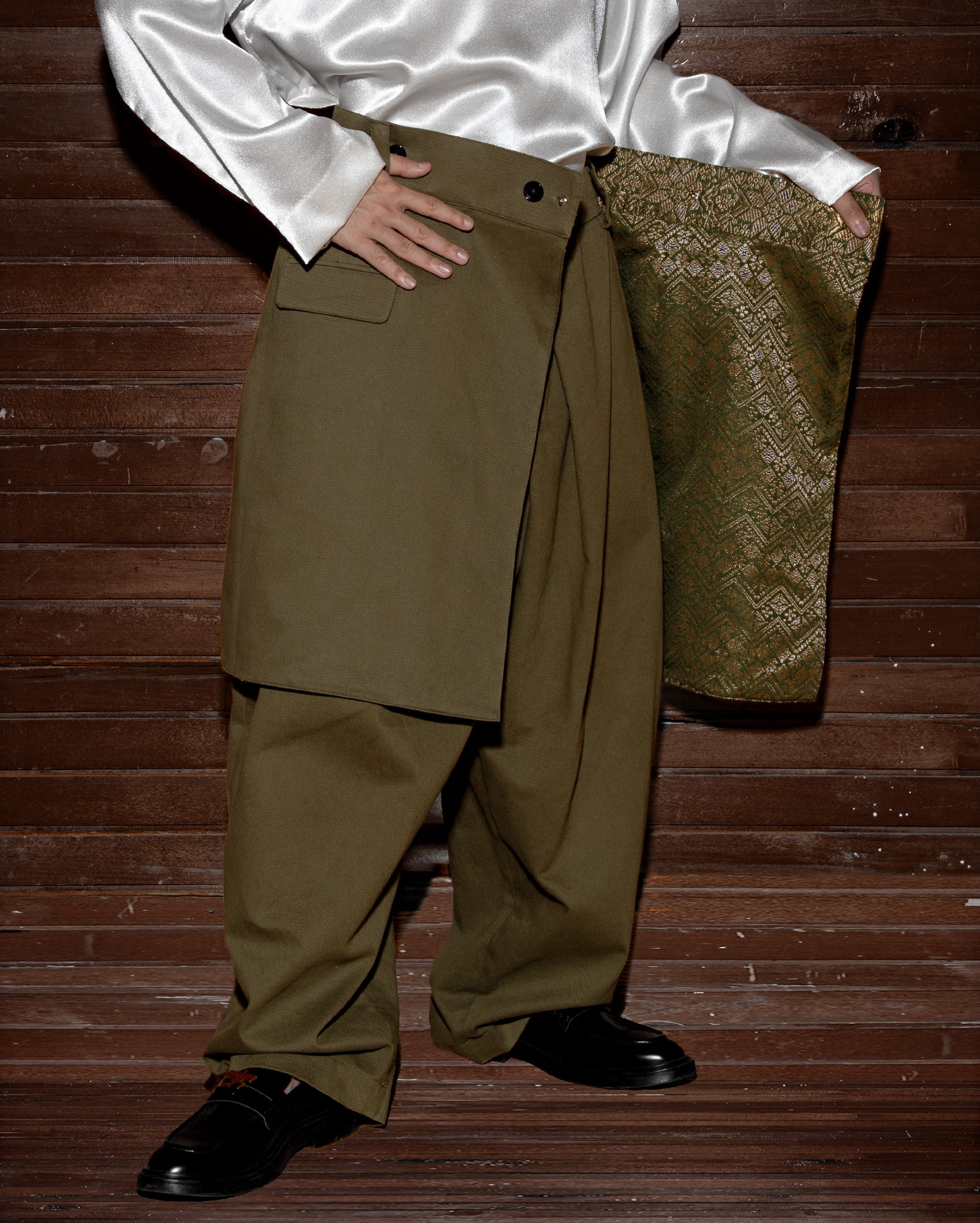 Baju Atas Kain Songket (Olive) - Lobak Pants (Black)