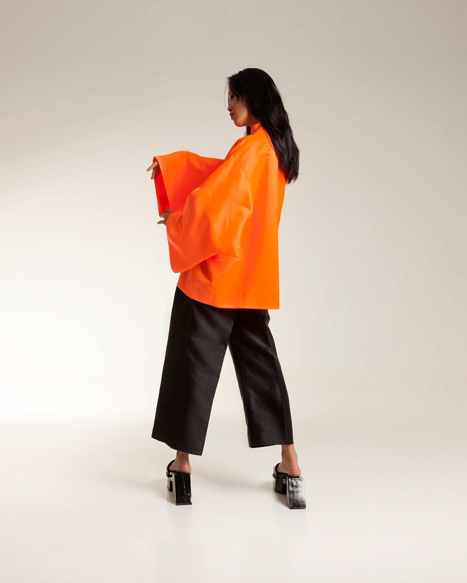 Baju Oversaiz Cekak Musang (Neon Orange)